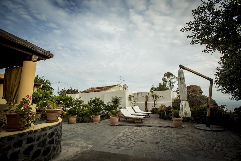Resort Al Belvedere Salina Leni Exterior photo