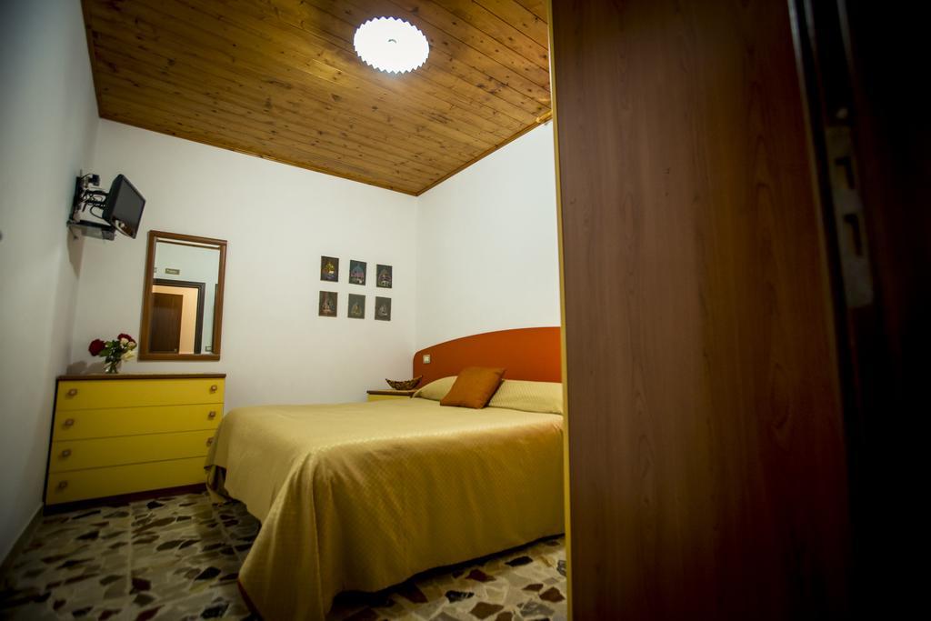 Resort Al Belvedere Salina Leni Exterior photo